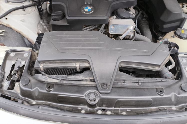 Used BMW 3 Series 2015 320Li Luxury Edition Fashion Model Engine Bay