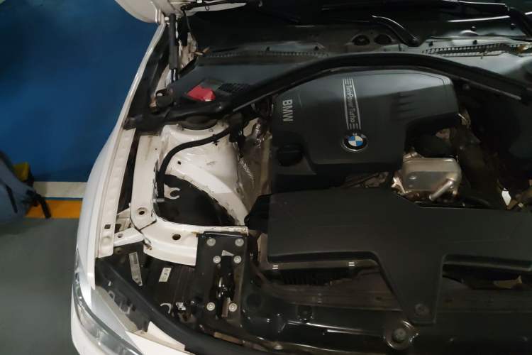 Used BMW 3 Series 2015 320Li Luxury Edition Fashion Model Engine Bay Right