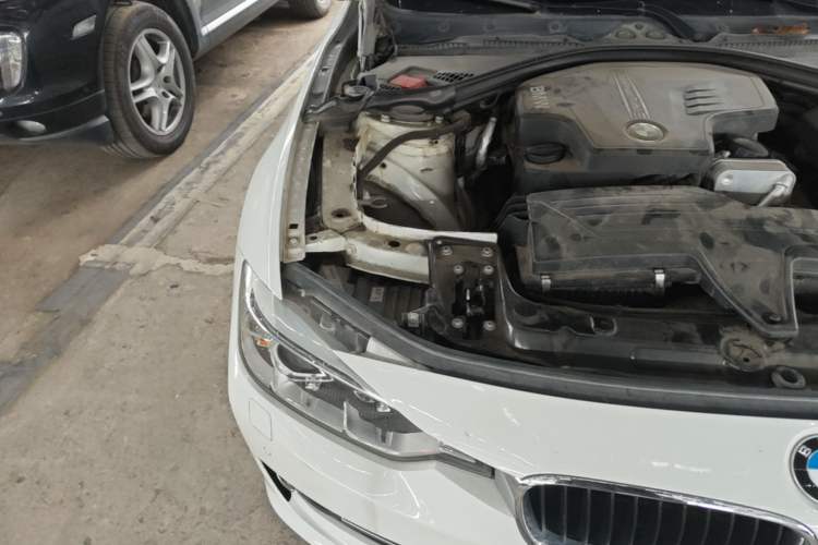 Used BMW 3 Series 2015 320Li Luxury Edition Fashion Model Engine Bay Right