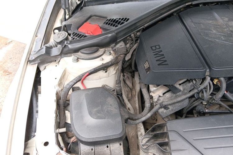 Used BMW 3 Series 2015 316Li Fashion Model Engine Bay Right