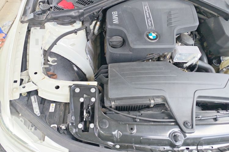 Used BMW 3 Series 2015 320Li Luxury Design Package Engine Bay Right