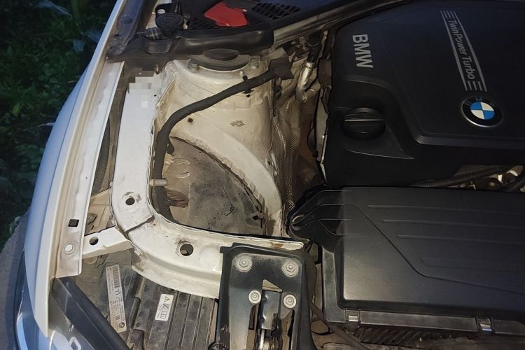 Used BMW 3 Series 2015 320Li Luxury Edition Fashion Model Engine Bay Right