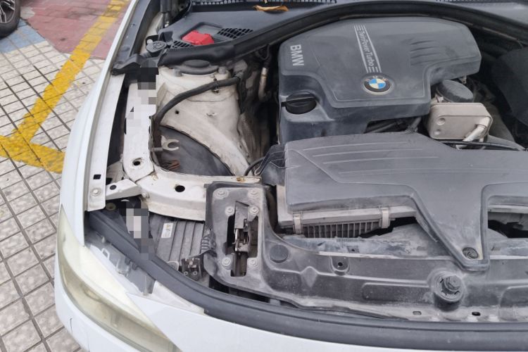 Used BMW 3 Series 2015 320i Fashion Model Engine Bay Right
