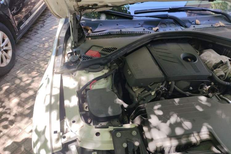 Used BMW 3 Series 2015 316Li Fashion Model Engine Bay Right