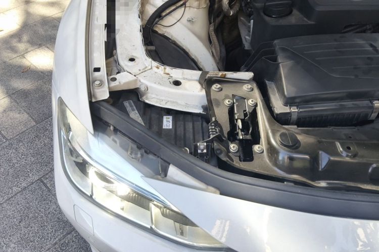 Used BMW 3 Series 2015 320Li Fashion Model Engine Bay Right
