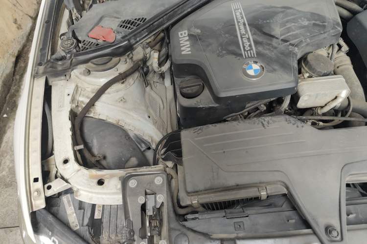 Used BMW 3 Series 2015 320Li Fashion Model Engine Bay Right