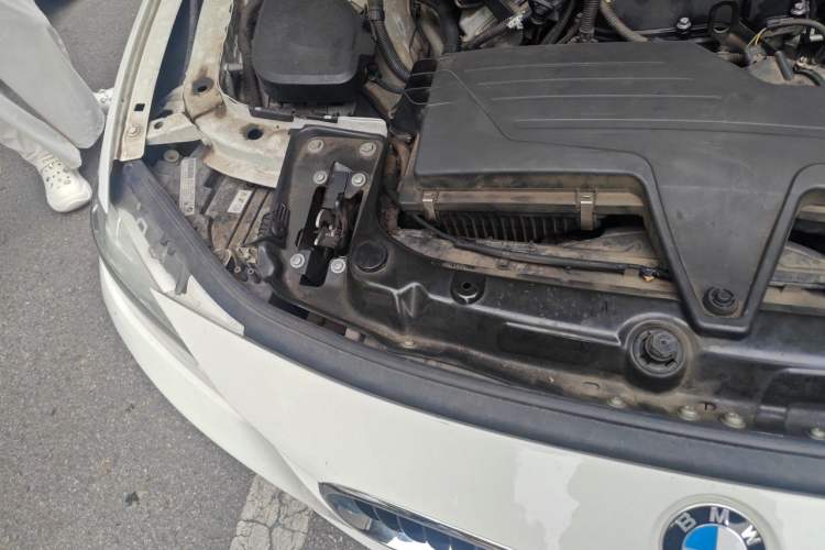 Used BMW 3 Series 2015 316Li Fashion Model Engine Bay Right