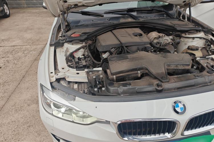 Used BMW 3 Series 2015 316Li Fashion Model Engine Bay Right