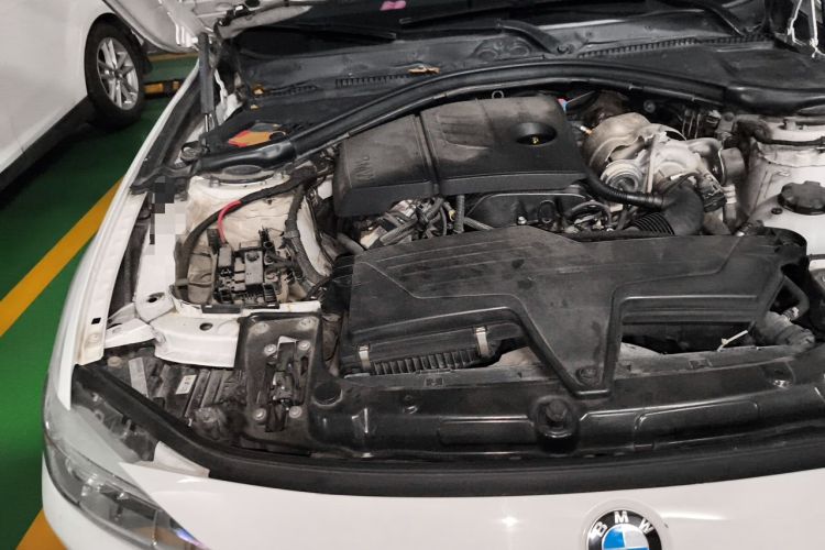 Used BMW 3 Series 2015 316Li Fashion Model Engine Bay Right
