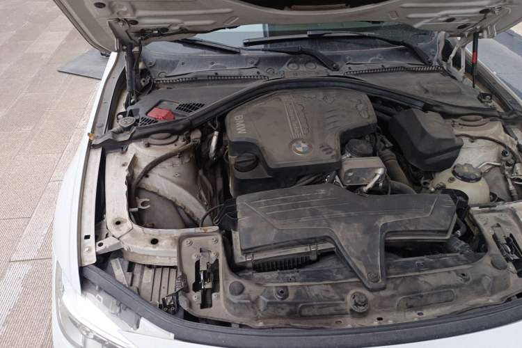 Used BMW 3 Series 2015 328Li Fashion Model Engine Bay Right