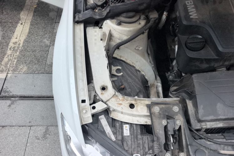 Used BMW 3 Series 2015 320Li Luxury Edition Fashion Model Engine Bay Right