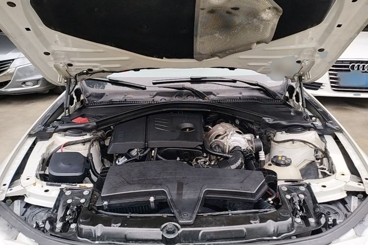 Used BMW 3 Series 2015 316i Active Edition Engine Bay