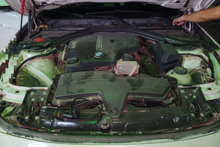 Used BMW 3 Series 2015 320Li Fashion Model Engine Bay