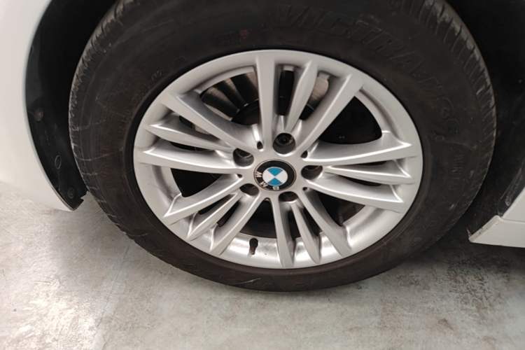 Used BMW 3 Series 2015 320Li Luxury Edition Fashion Model Exterior 1