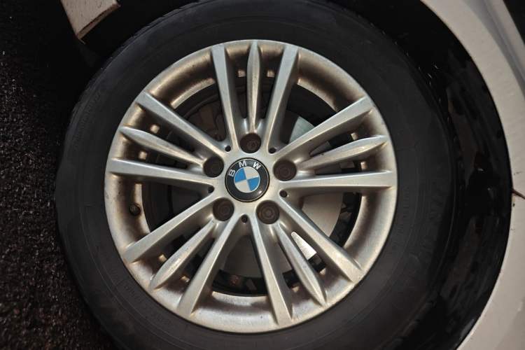 Used BMW 3 Series 2015 320Li Fashion Model Exterior 1