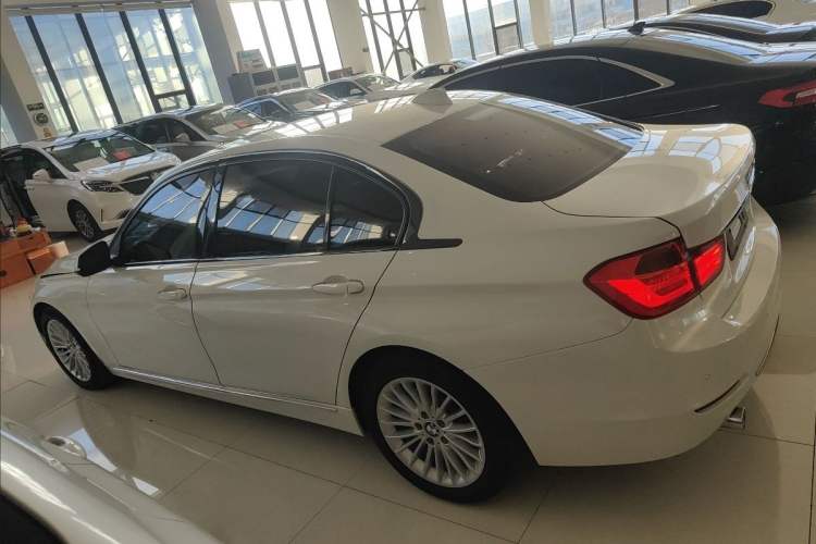 Used BMW 3 Series 2015 320Li Luxury Design Package Premium Edition Exterior 1