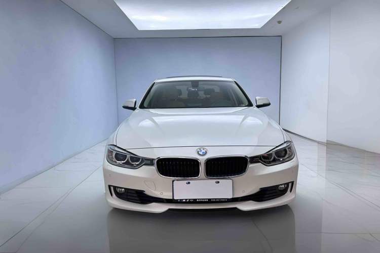 Used BMW 3 Series 2015 320i Fashion Model Exterior 1