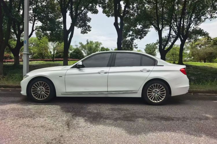 Used BMW 3 Series 2015 320Li Luxury Design Package Exterior 10