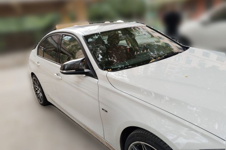 Used BMW 3 Series 2015 320i Luxury Edition Sports Design Package Exterior 2