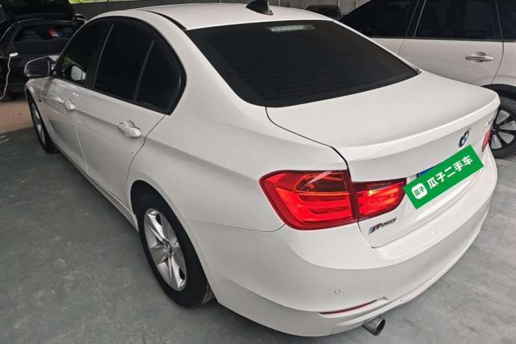 Used BMW 3 Series 2015 320i Fashion Model Exterior 2
