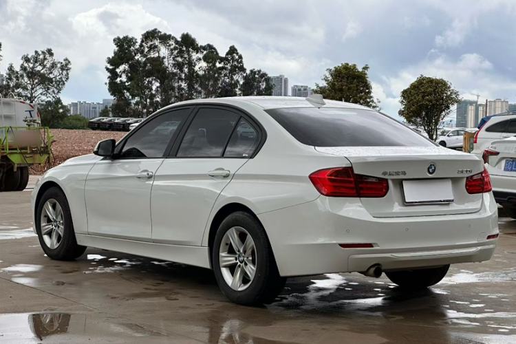 Used BMW 3 Series 2015 320i Fashion Model Exterior 2