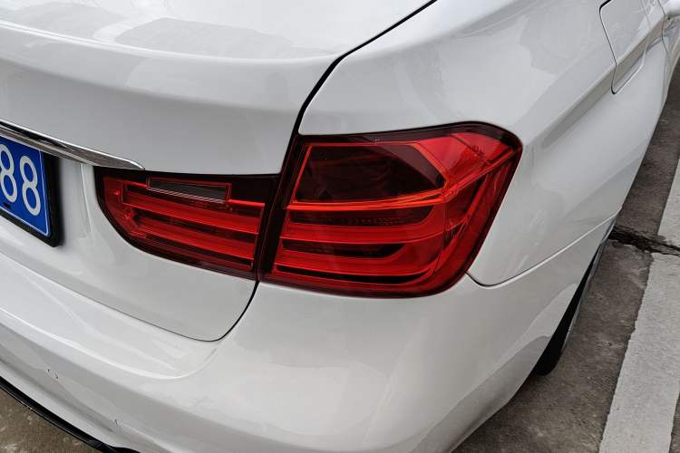 Used BMW 3 Series 2015 316Li Fashion Model Exterior 3