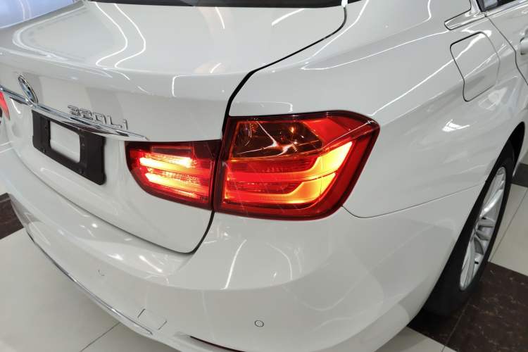 Used BMW 3 Series 2015 320Li Luxury Edition Fashion Model Exterior 3