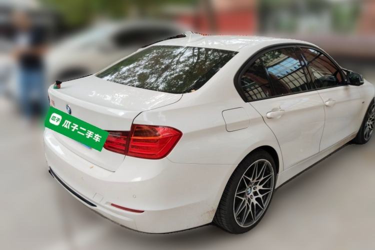Used BMW 3 Series 2015 320i Luxury Edition Sports Design Package Exterior 5