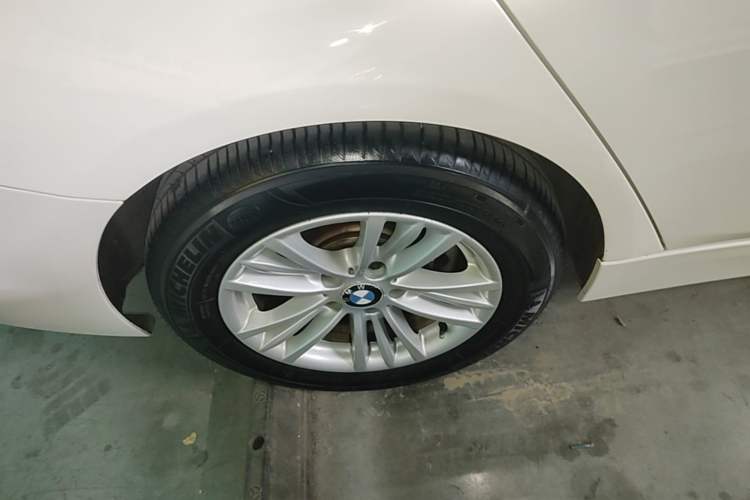 Used BMW 3 Series 2015 320Li Fashion Model Exterior 5