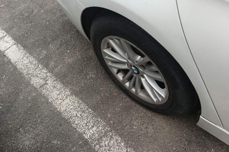Used BMW 3 Series 2015 320Li Luxury Edition Fashion Model Exterior 5