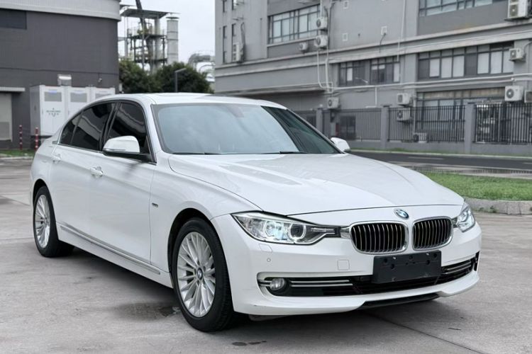Used BMW 3 Series 2015 320Li Luxury Design Package Premium Edition Exterior 5