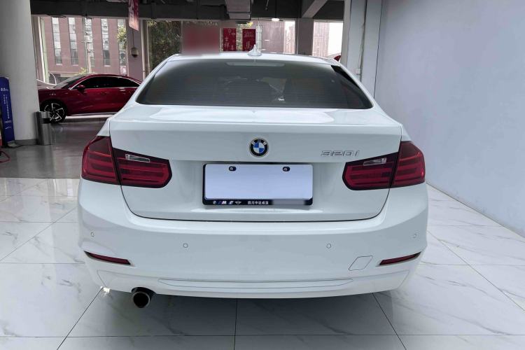 Used BMW 3 Series 2015 320i Fashion Model Exterior 5