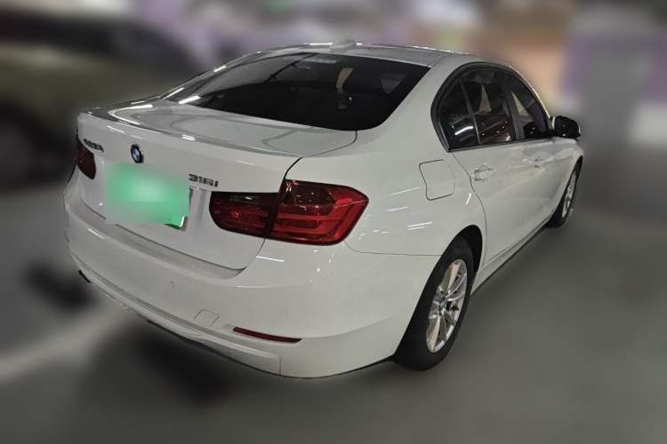 Used BMW 3 Series 2015 316i Active Edition Exterior 6