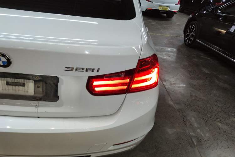 Used BMW 3 Series 2015 328i xDrive Sports Design Package Exterior 6