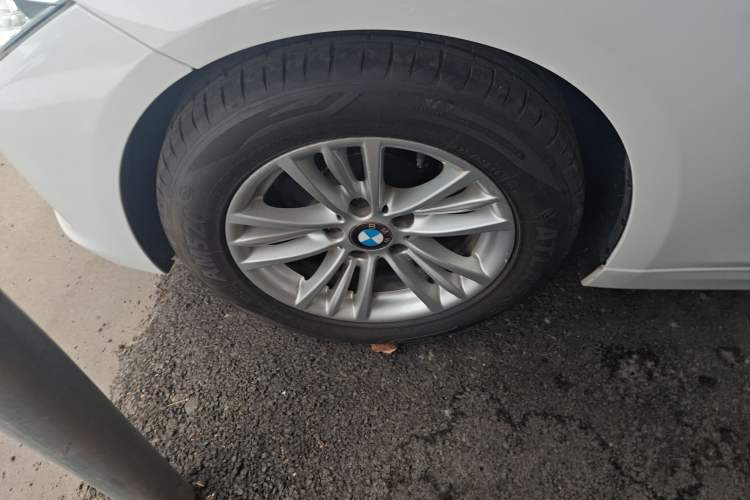 Used BMW 3 Series 2015 320Li Luxury Edition Fashion Model Exterior 7