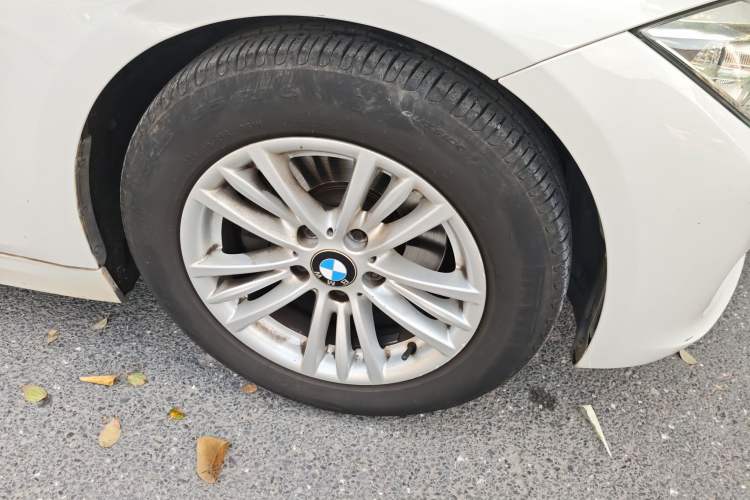 Used BMW 3 Series 2015 320Li Fashion Model Exterior 7