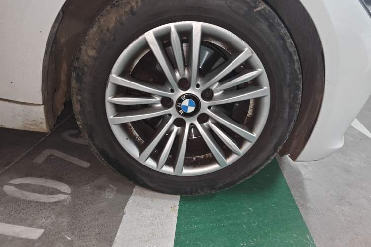 Used BMW 3 Series 2015 316Li Fashion Model Exterior 7