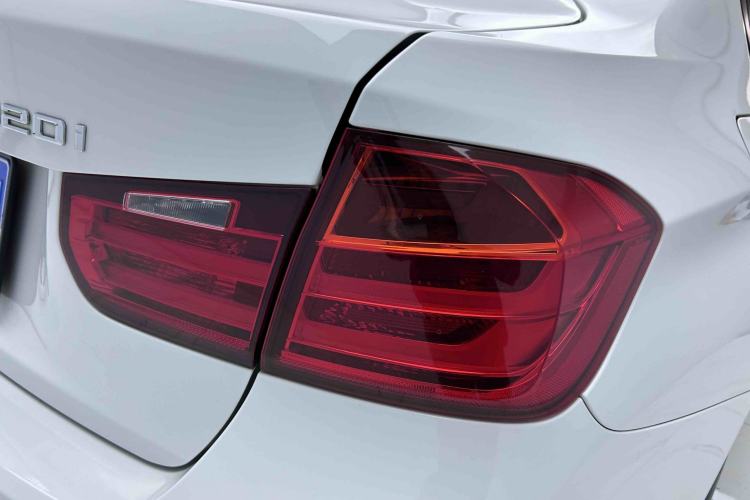 Used BMW 3 Series 2015 320i Fashion Model Exterior 7