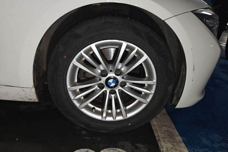 Used BMW 3 Series 2015 320Li Luxury Edition Fashion Model Exterior 7