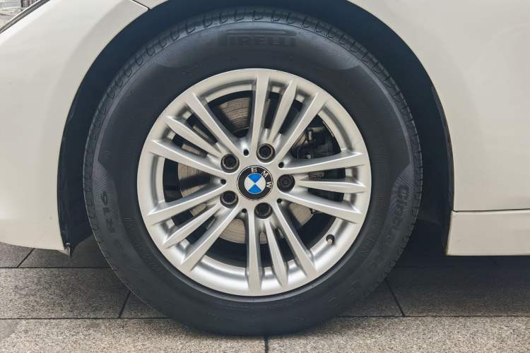 Used BMW 3 Series 2015 320Li Fashion Model Exterior 8