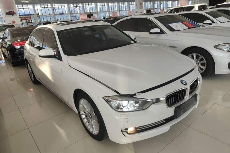 Used BMW 3 Series 2015 320Li Luxury Design Package Premium Edition Exterior 9