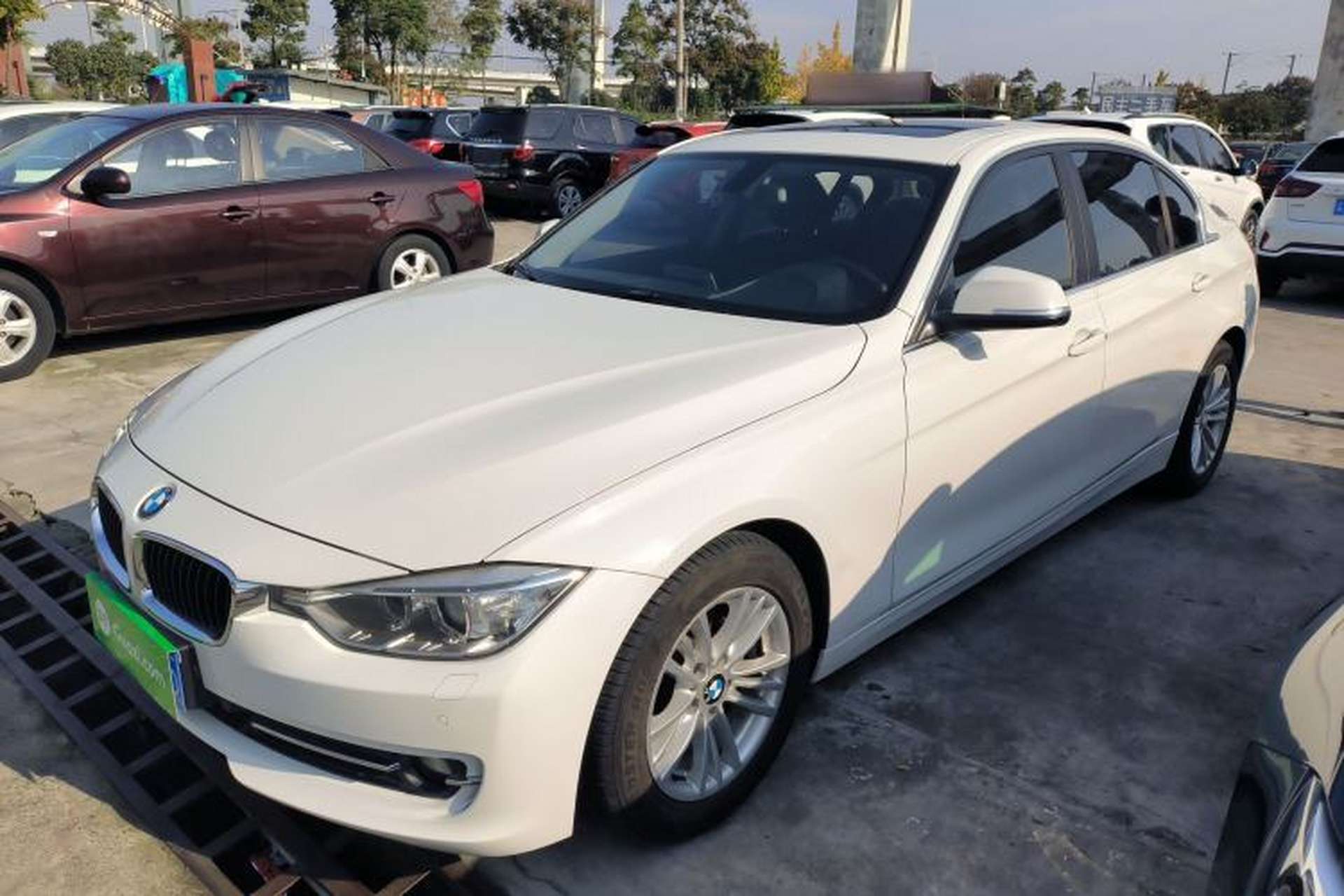 Used BMW 3 Series 2015 320Li Luxury Edition Fashion Model Front Left 45 Deg