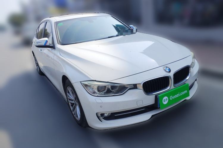 Used BMW 3 Series 2015 316Li Fashion Model Front Right 45 Deg