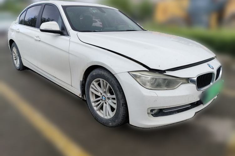 Used BMW 3 Series 2015 320Li Luxury Edition Fashion Model Front Right 45 Deg