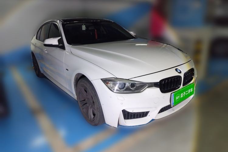 Used BMW 3 Series 2015 316i Sport Design Package Front Right 45 Deg