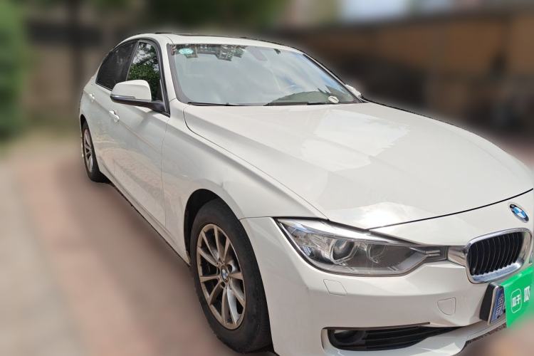Used BMW 3 Series 2015 316i Active Edition Front Right 45 Deg