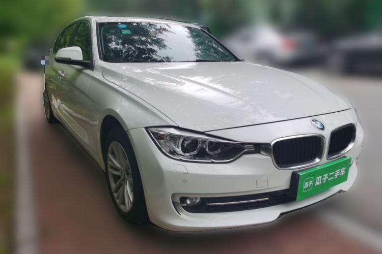 Used BMW 3 Series 2015 316Li Fashion Model Front Right 45 Deg