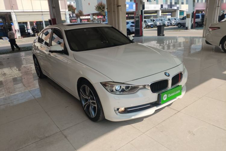 Used BMW 3 Series 2015 316Li Fashion Model Front Right 45 Deg