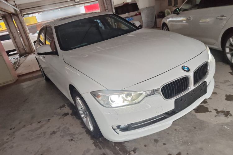 Used BMW 3 Series 2015 320Li Luxury Edition Fashion Model Front Right 45 Deg