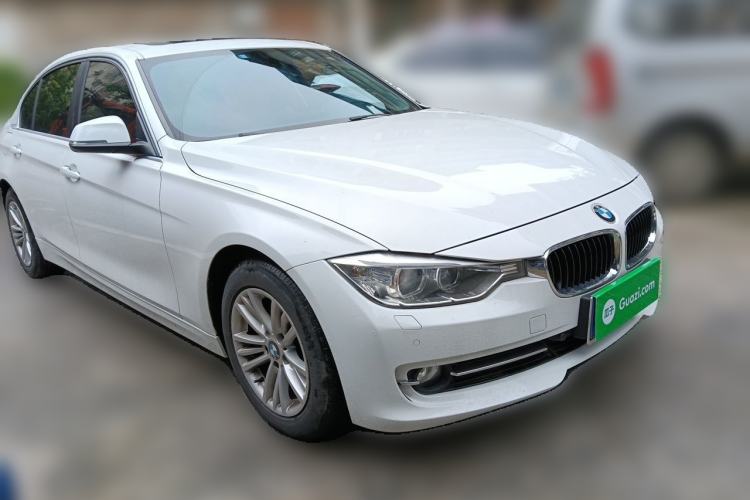 Used BMW 3 Series 2015 316Li Fashion Model Front Right 45 Deg